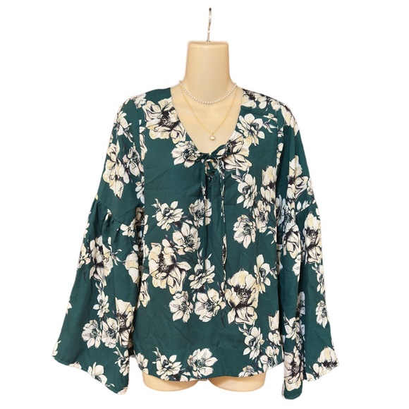 SANCTUARY Green‎ Floral Bell Sleeve Top - Picture 1 of 10